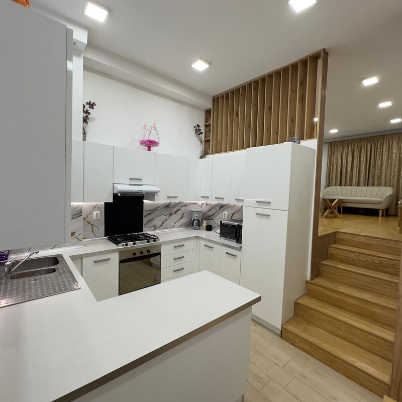 Tunari, inchiriere vila 5 camere, Sydney Residence, garaj, mobilata, utilata